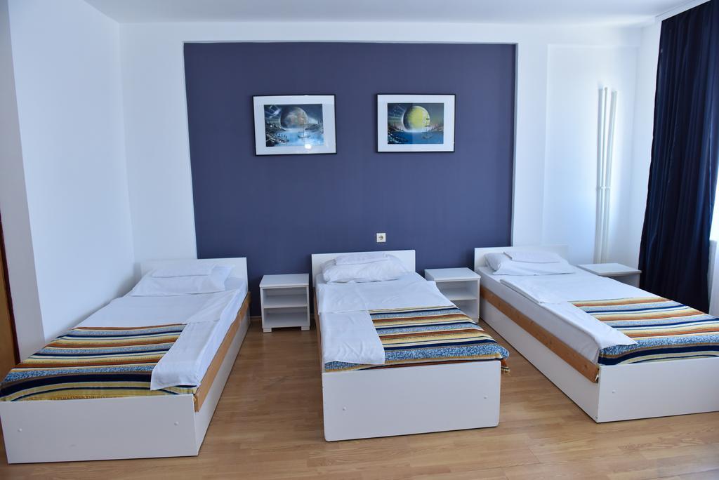 Hostel Milkaza Novi Sad Luaran gambar