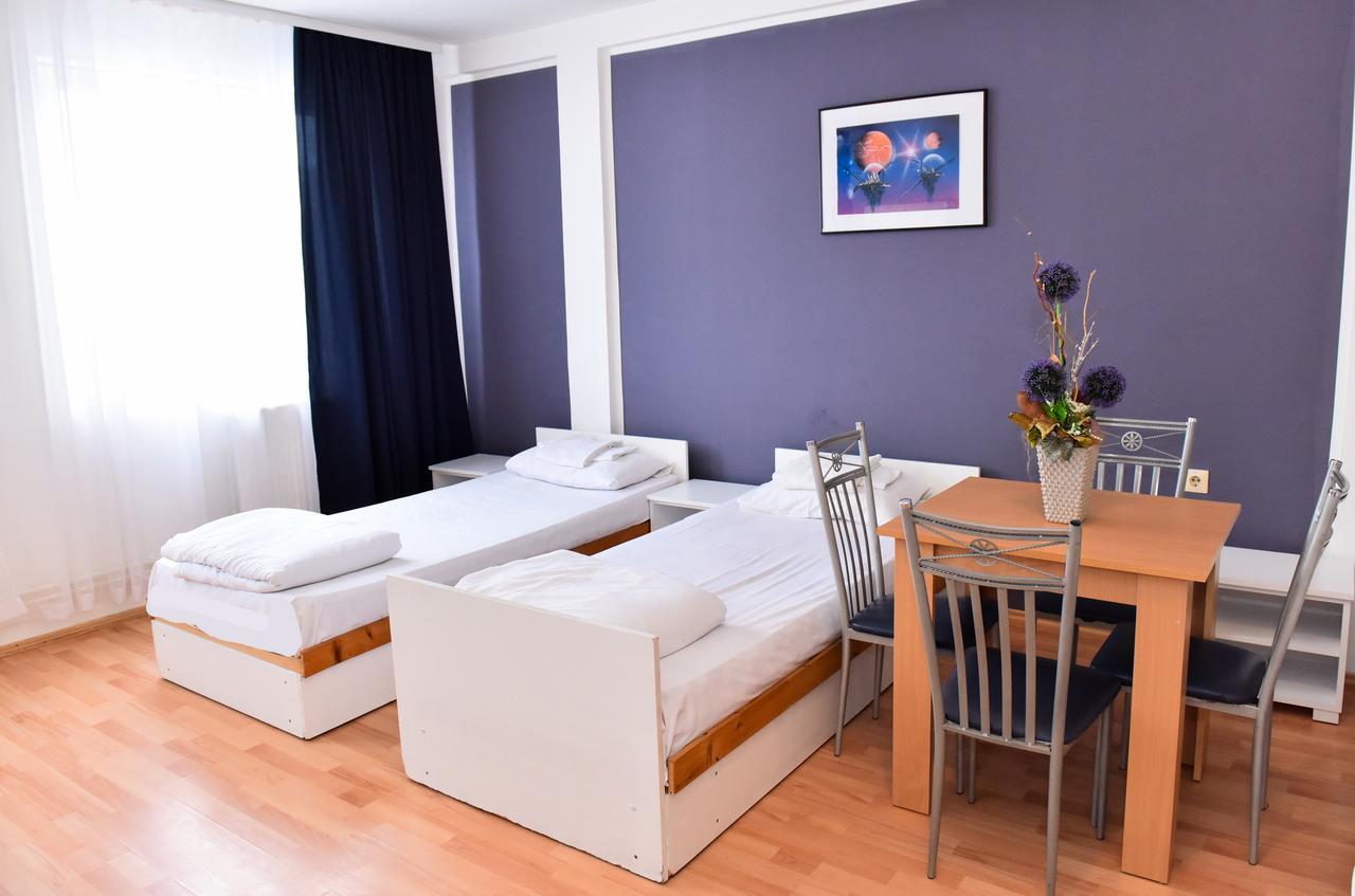 Hostel Milkaza Novi Sad Luaran gambar