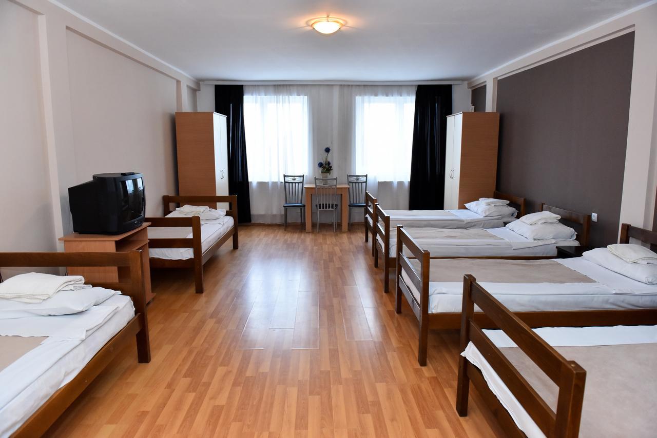 Hostel Milkaza Novi Sad Luaran gambar