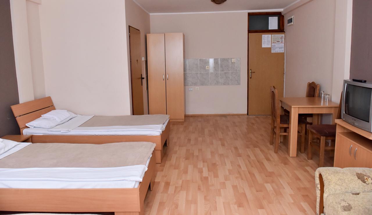 Hostel Milkaza Novi Sad Luaran gambar