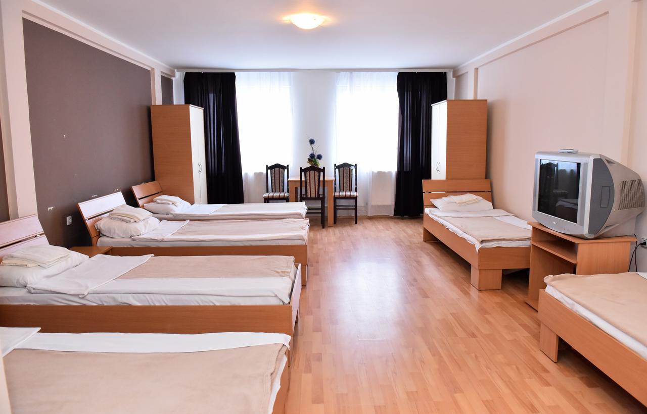 Hostel Milkaza Novi Sad Luaran gambar