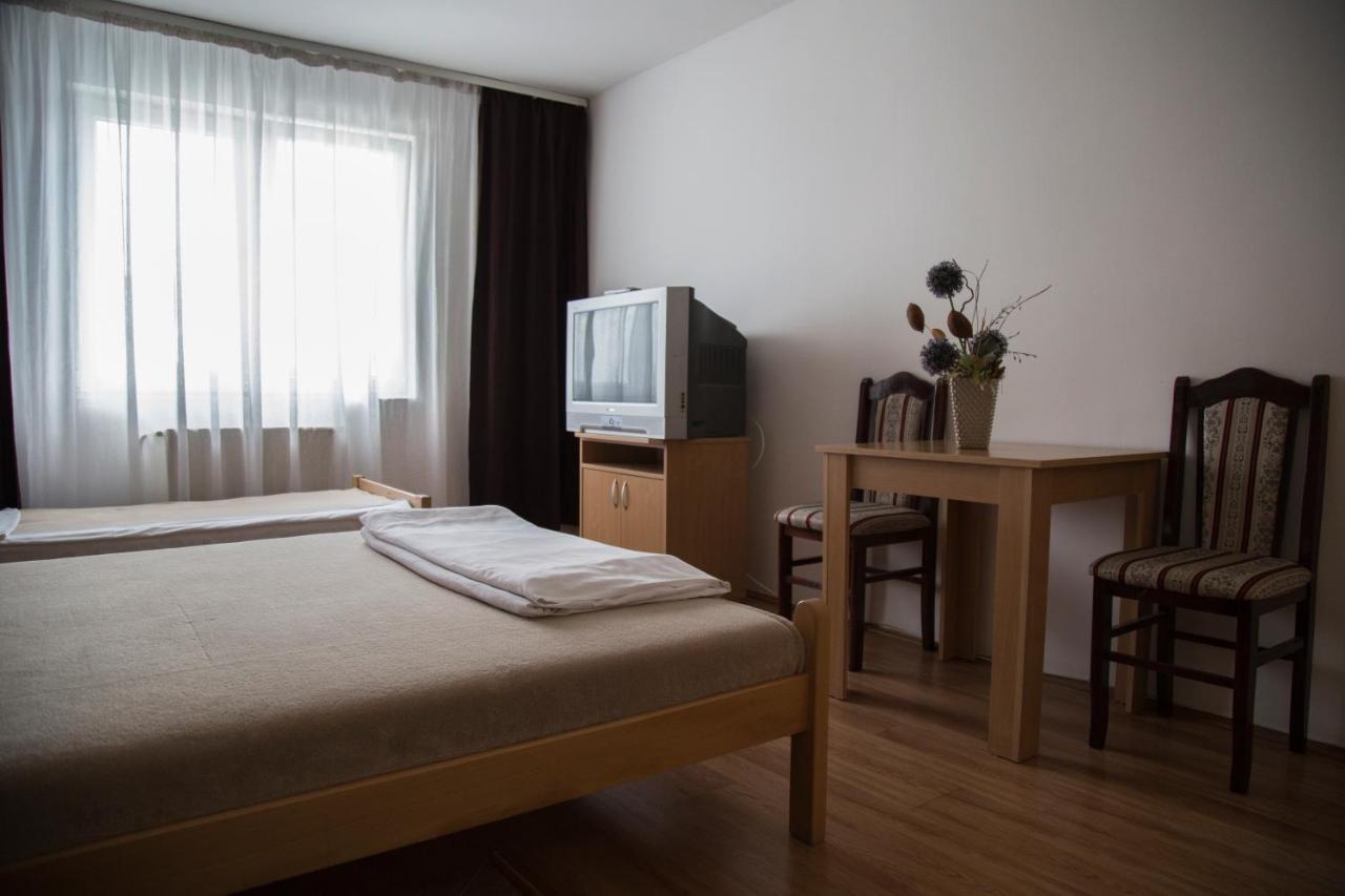 Hostel Milkaza Novi Sad Luaran gambar